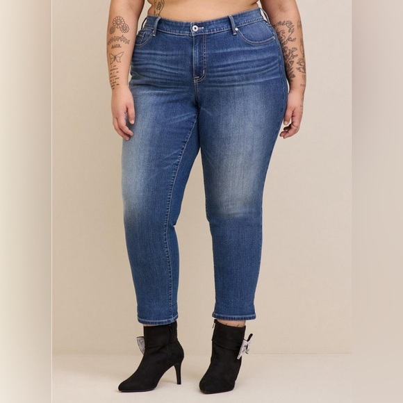 torrid Denim - Torrid Boyfriend Straight Vintage Womens Stretch Mid-Rise Jean Size 22R